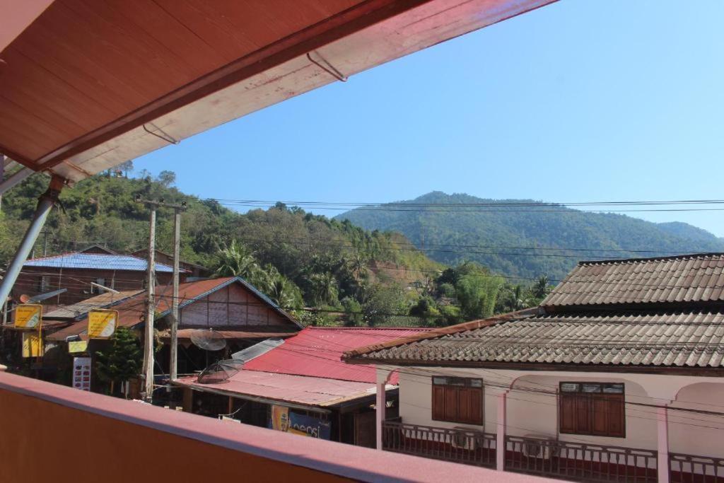 Pakbeng Guesthouse Екстер'єр фото